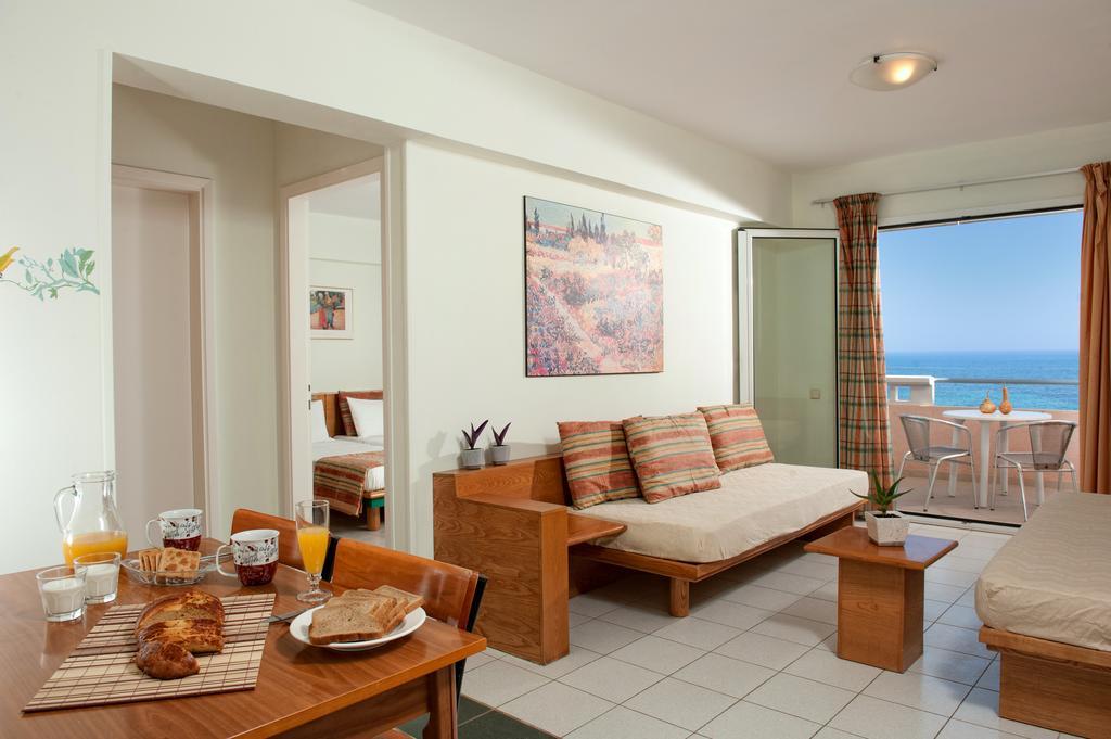 Andromeda Apartments & Studios Hersonissos  Exterior photo